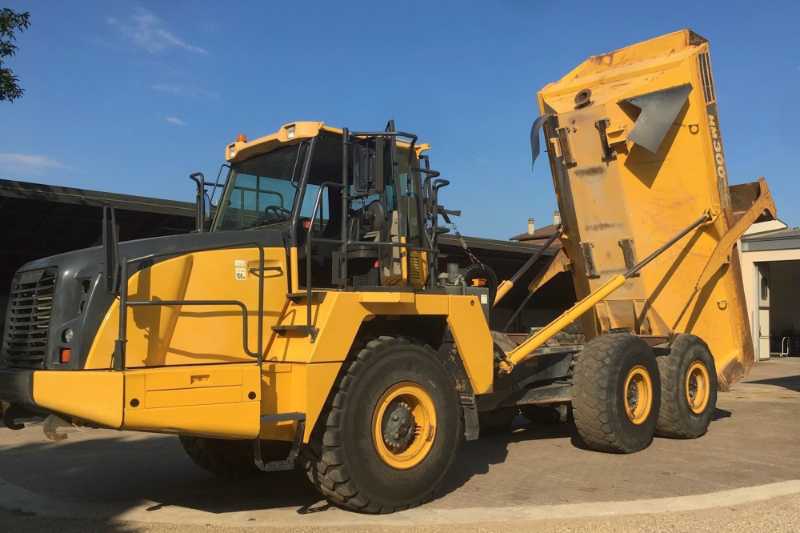 OmecoHub - Immagine KOMATSU HM300-5